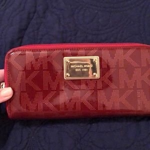 Red patent leather Michael kors wallet